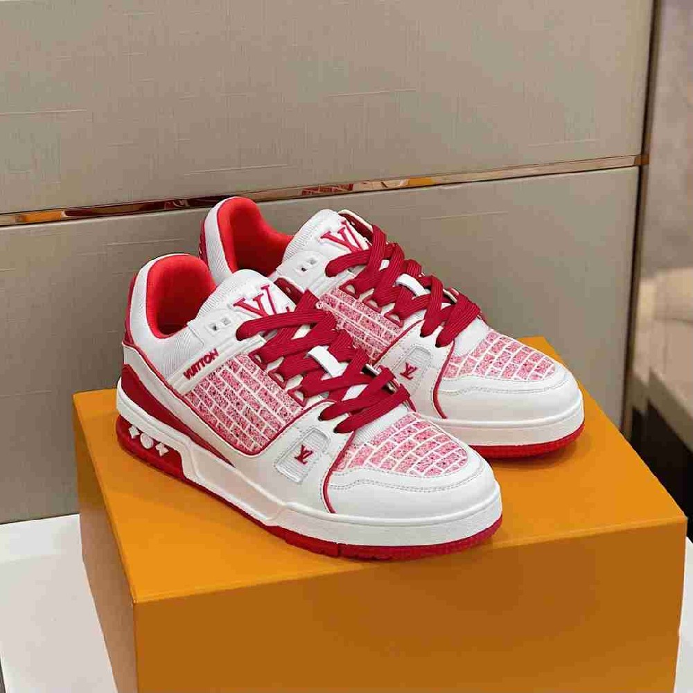 LV sneakers LU0338