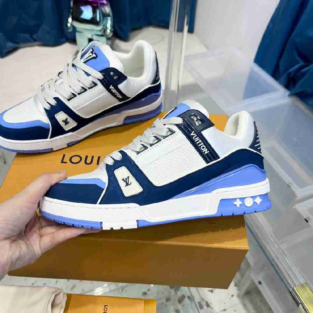 LV sneakers LU0344