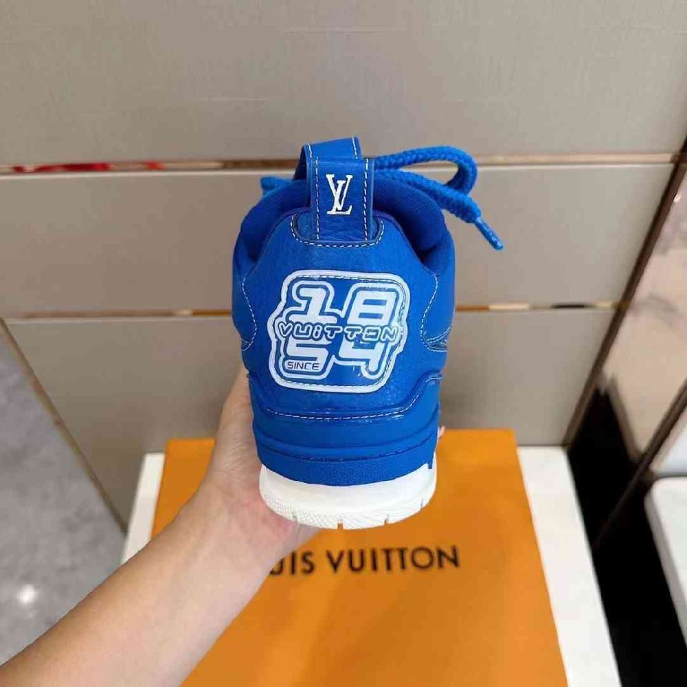 LV sneakers LU0350