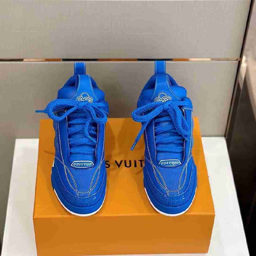 LV sneakers LU0350