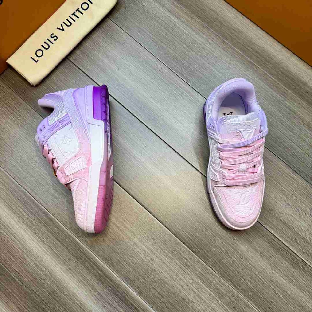 LV sneakers LU0362