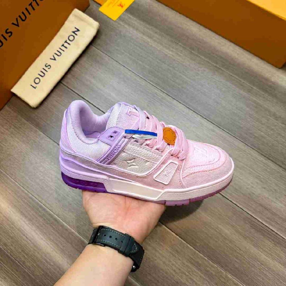 LV sneakers LU0362