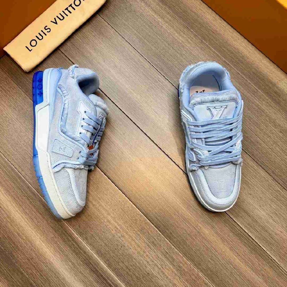 LV sneakers LU0364
