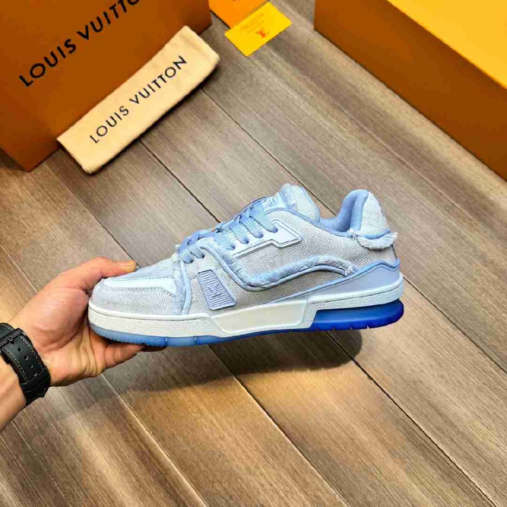LV sneakers LU0364