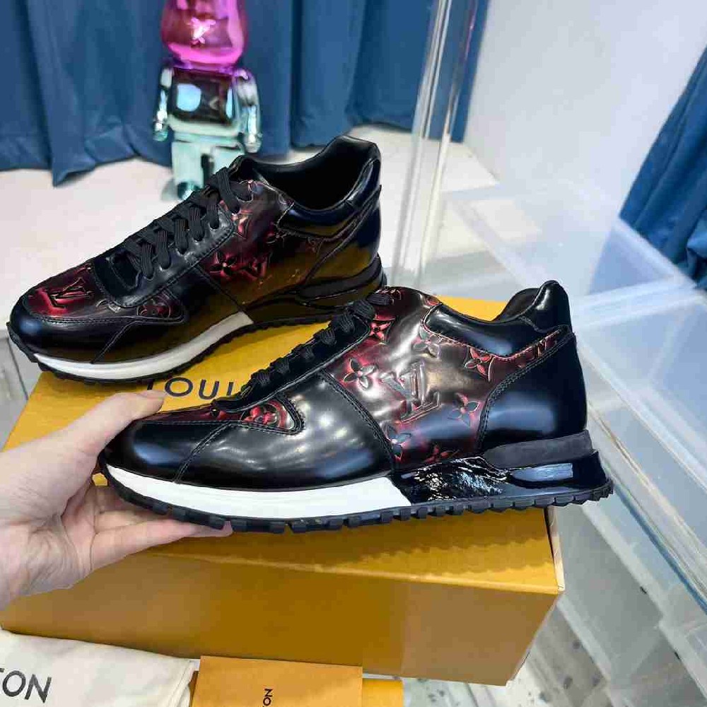 LV sneakers LU0373
