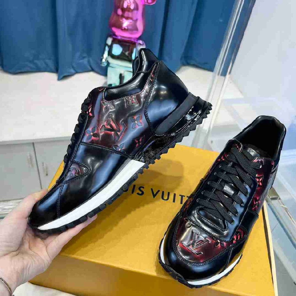 LV sneakers LU0373