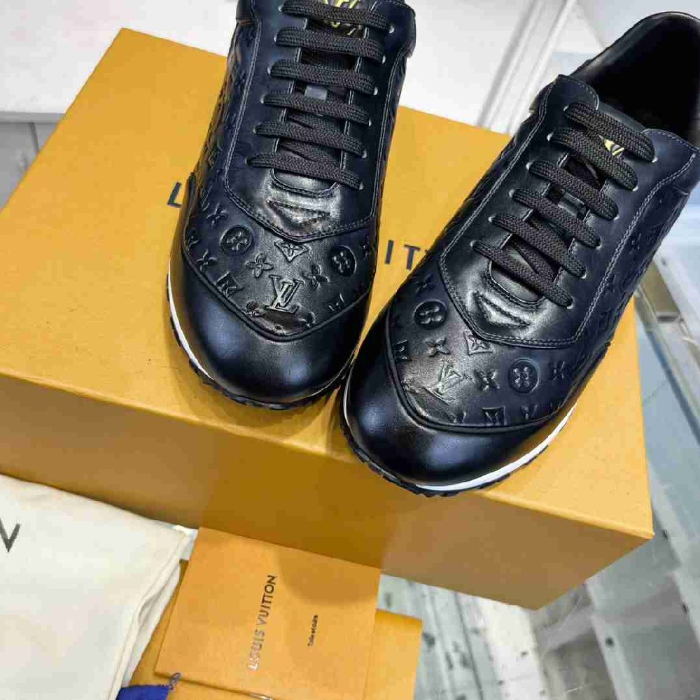 LV sneakers LU0378