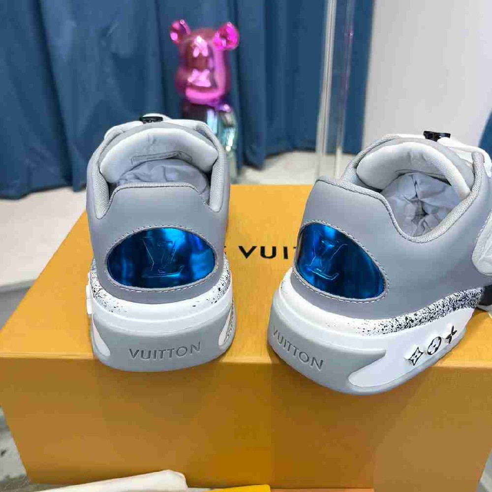 LV sneakers LU0380