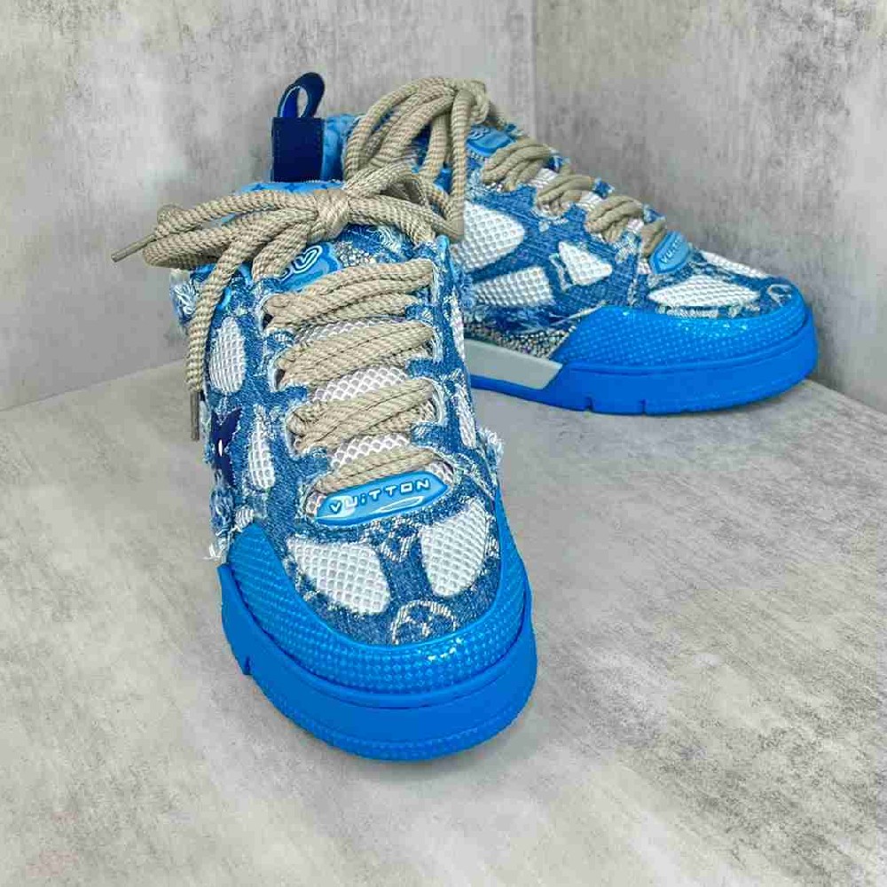 LV sneakers LU0399