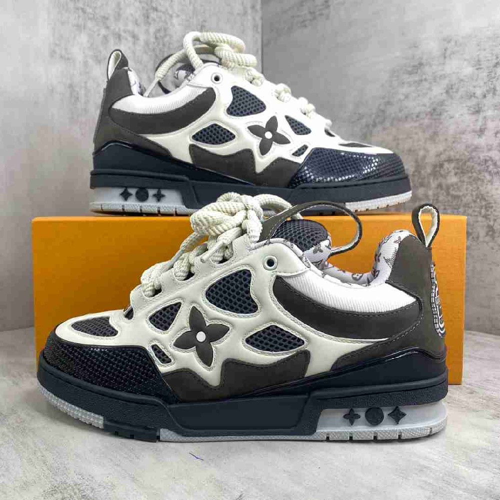 LV sneakers LU0404