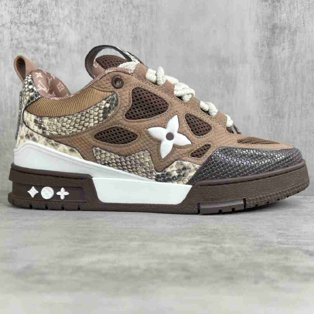 LV sneakers LU0405