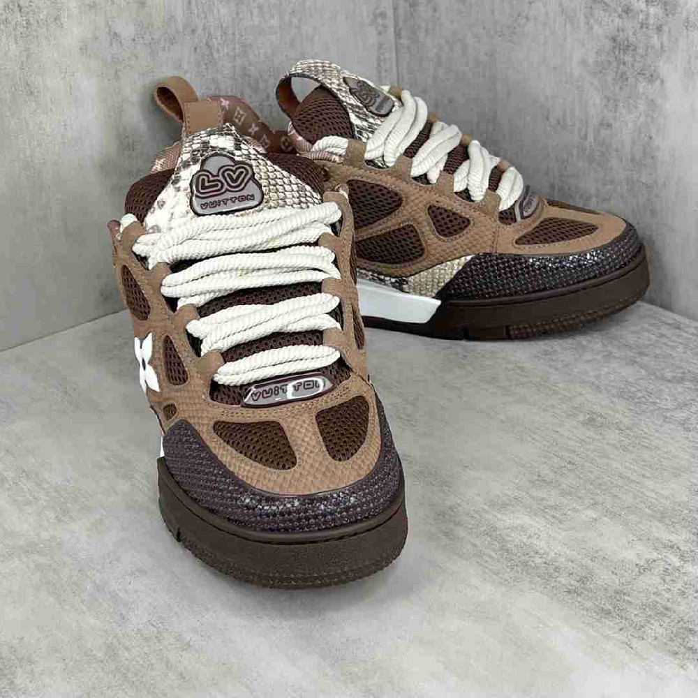 LV sneakers LU0405