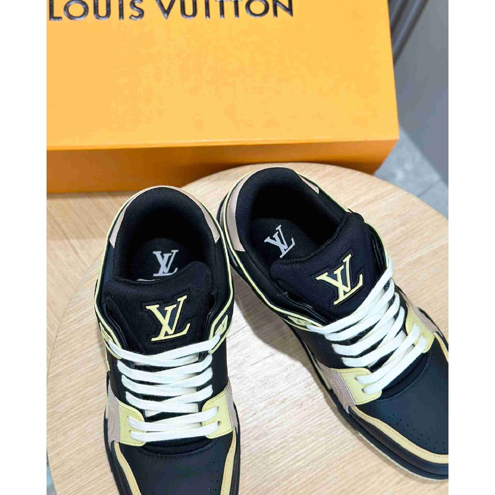 LV sneakers LU0431