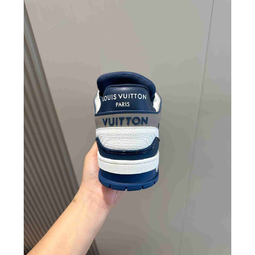 LV sneakers LU0433