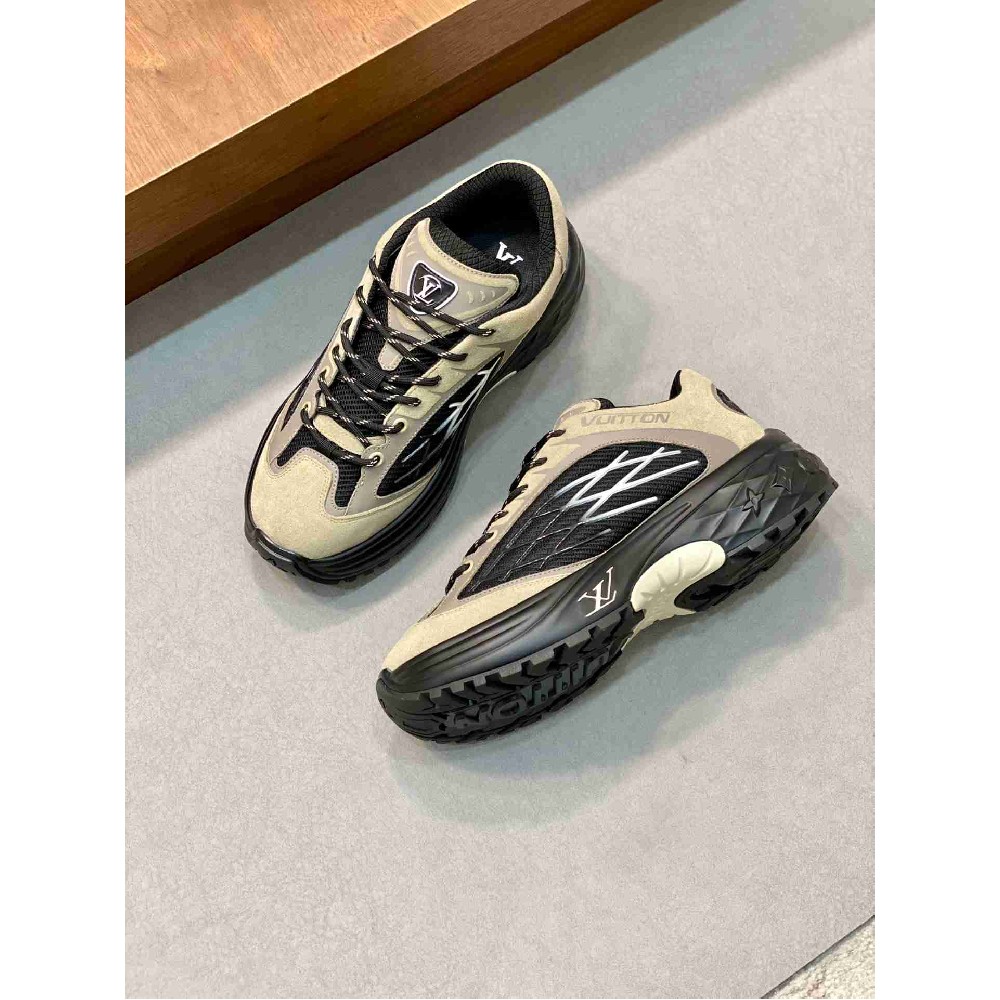 LV sneakers LU0438