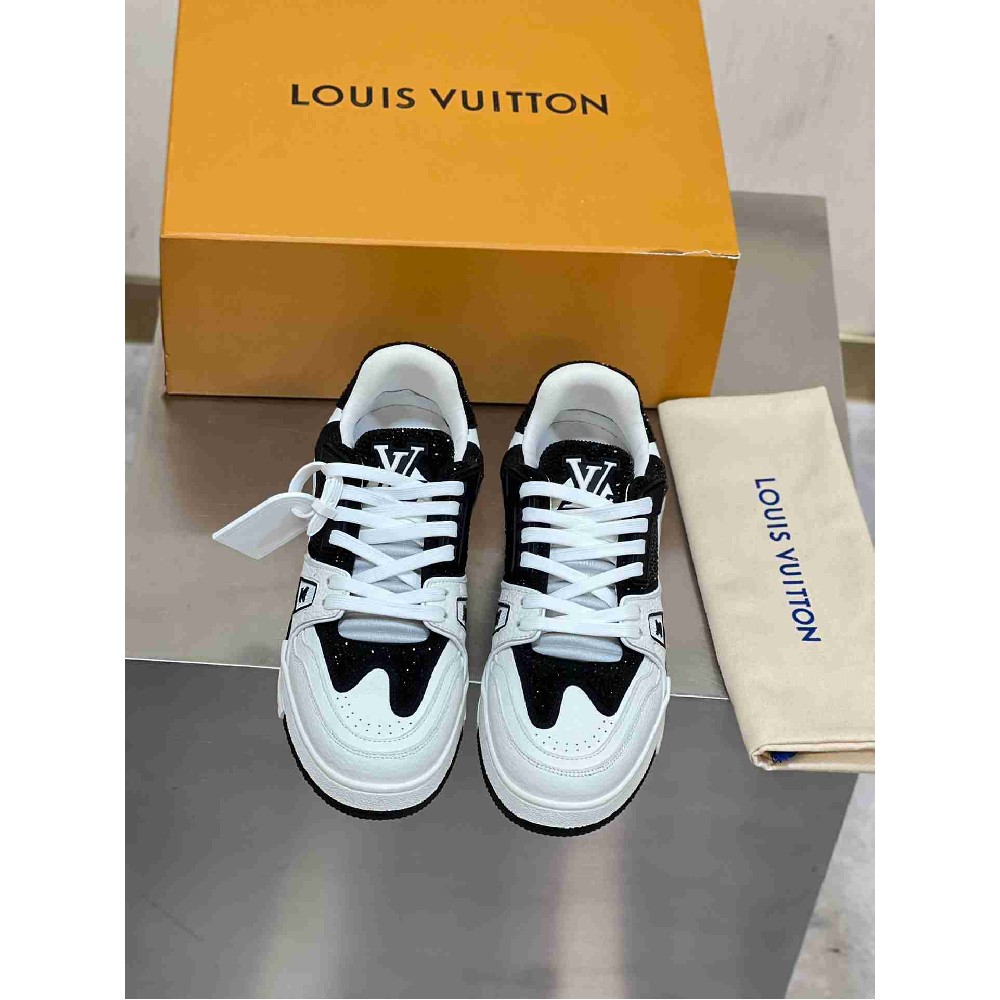 LV sneakers LU0439