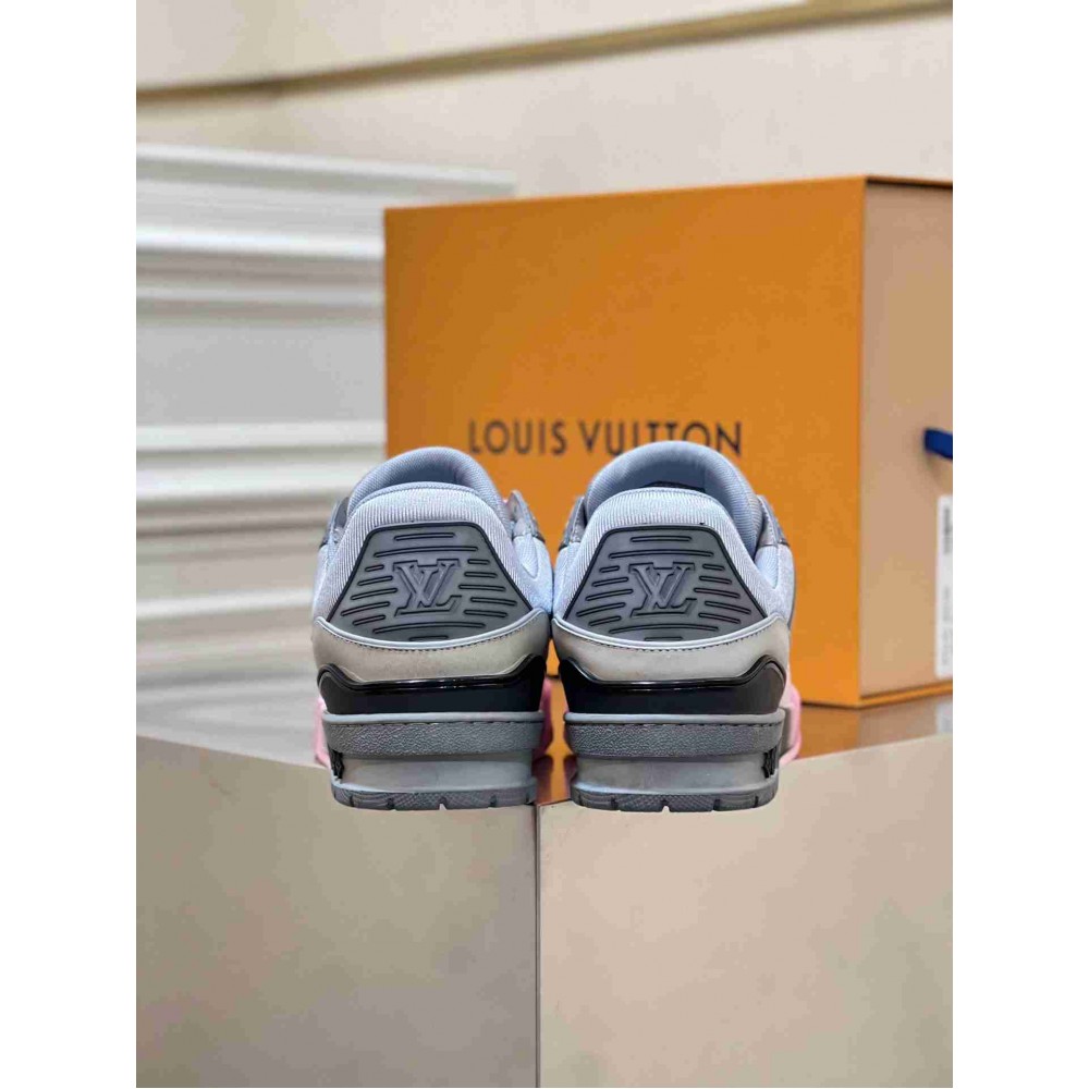 LV sneakers LU0442
