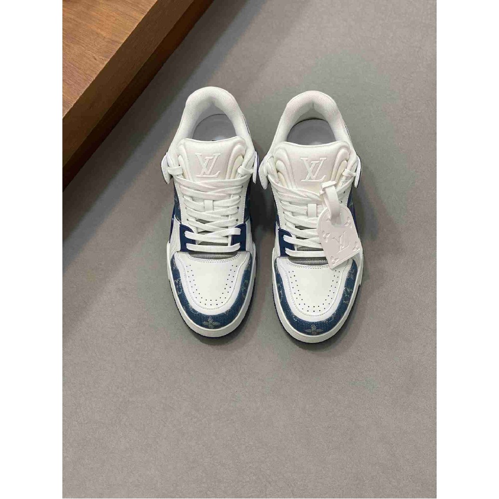 LV sneakers LU0445