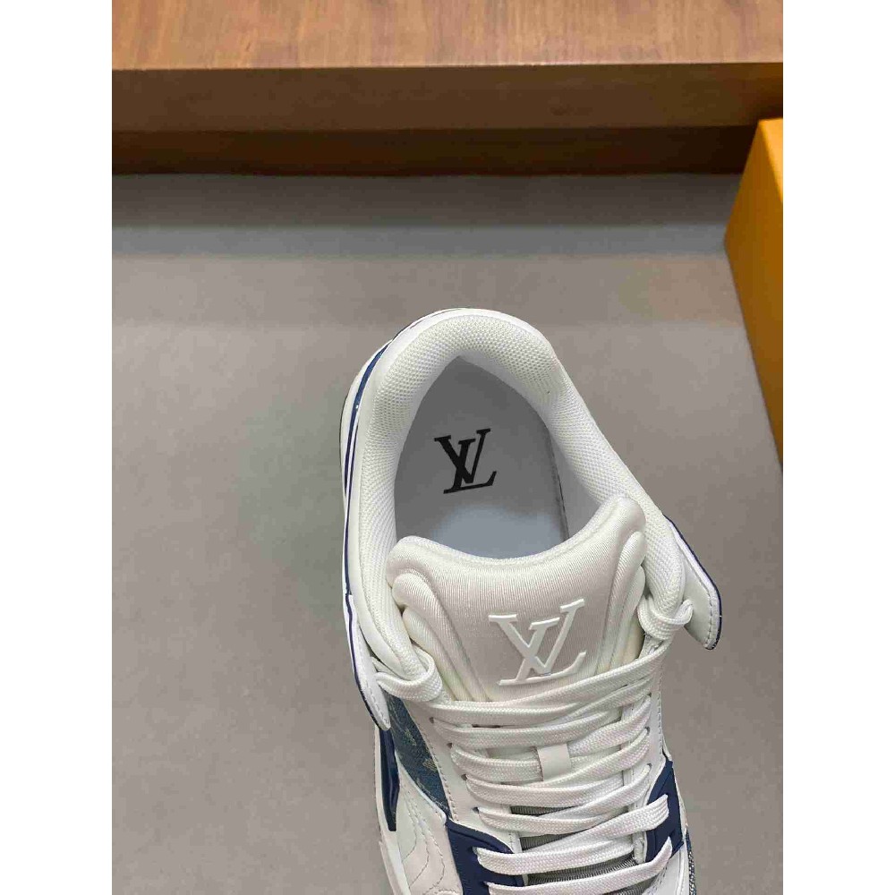 LV sneakers LU0445