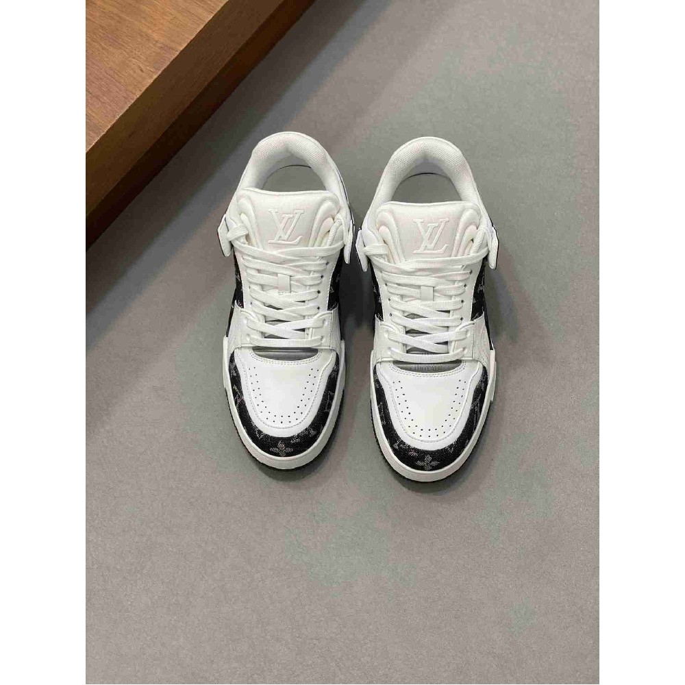 LV sneakers LU0446