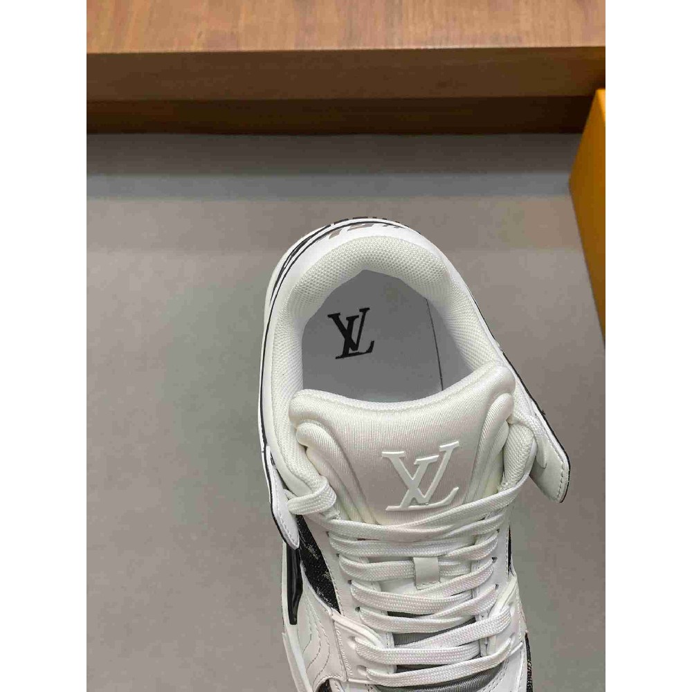 LV sneakers LU0446