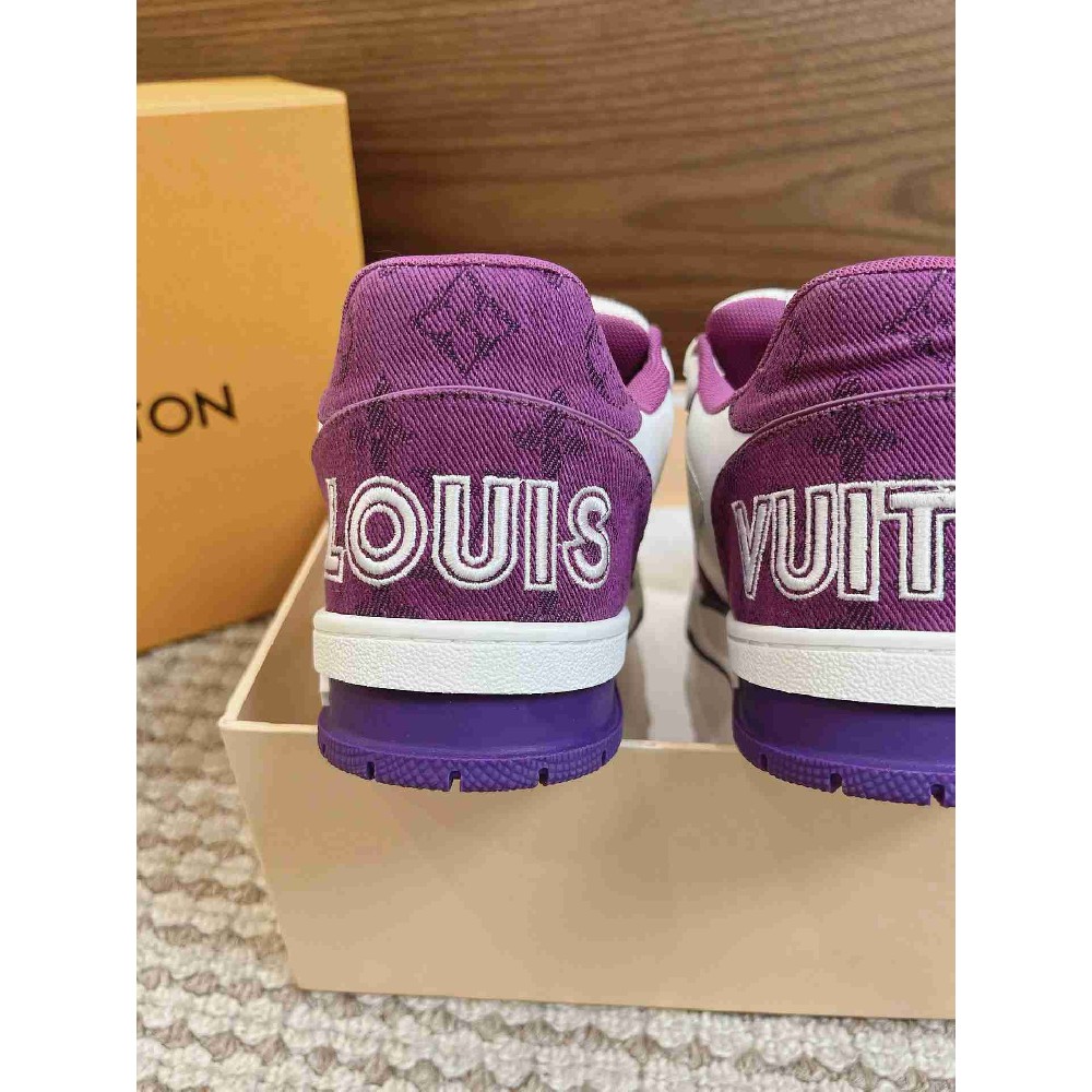 LV sneakers LU0447