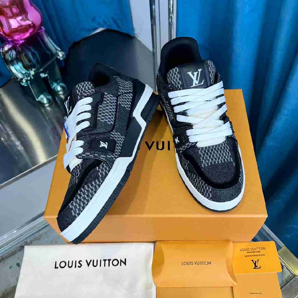 LV sneakers LU0454