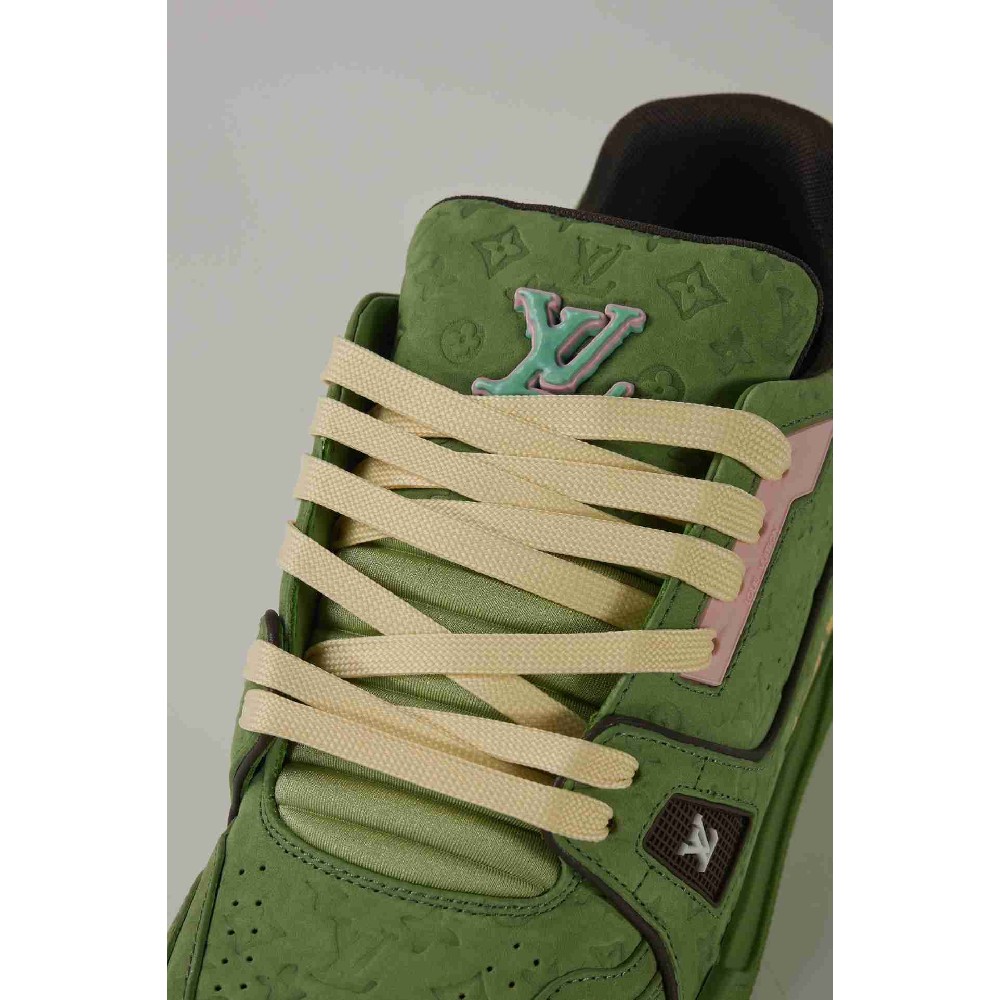 LV sneakers LU0462