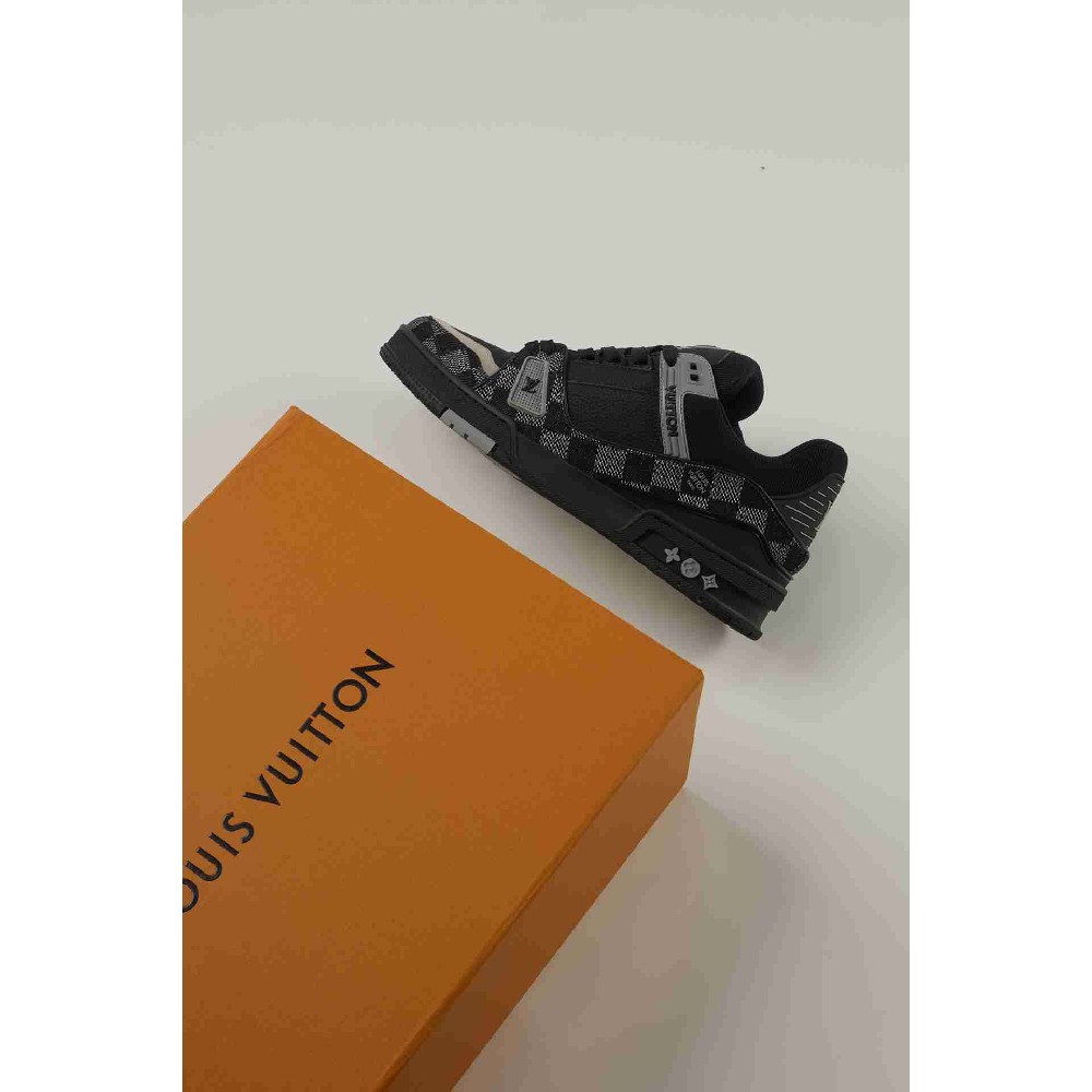 LV sneakers LU0464
