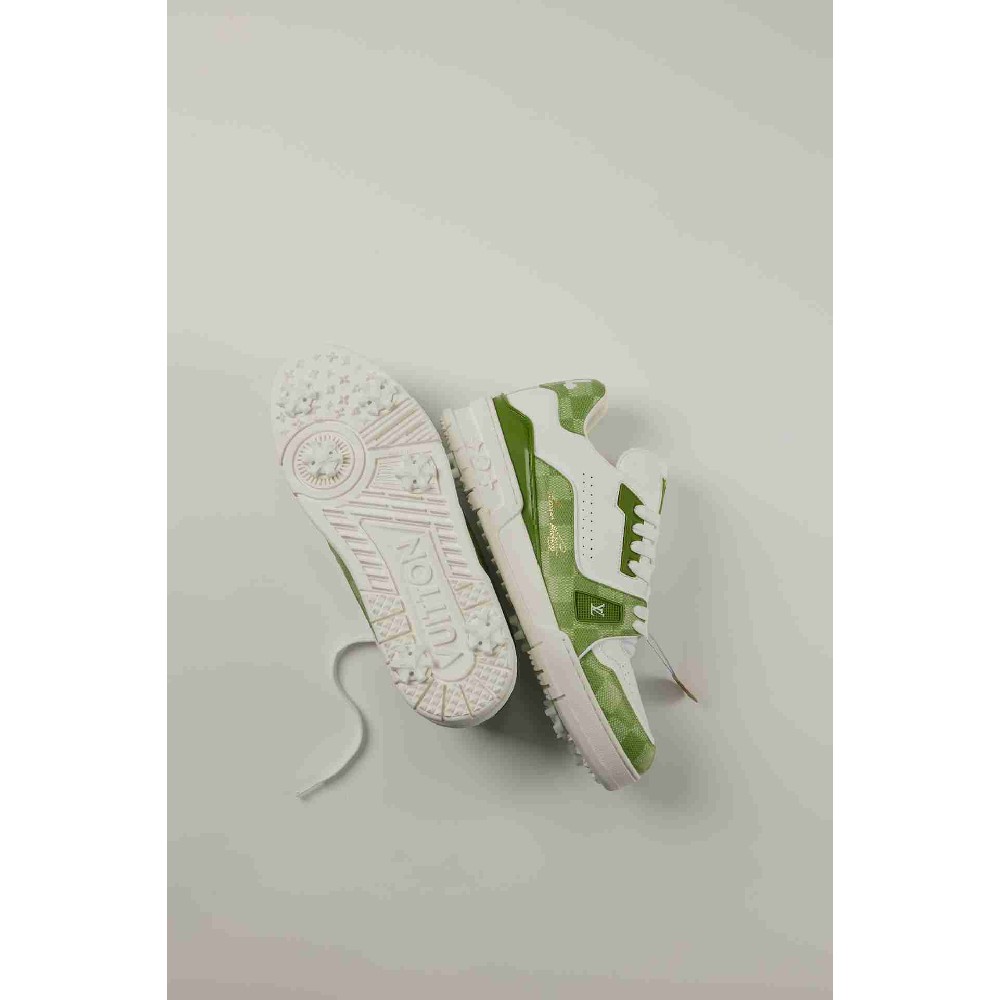 LV sneakers LU0465