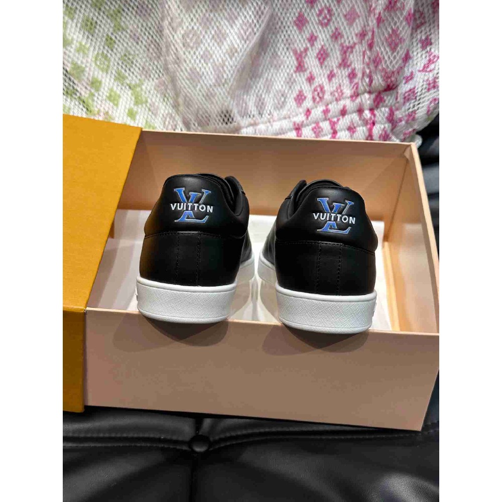 LV sneakers LU0476