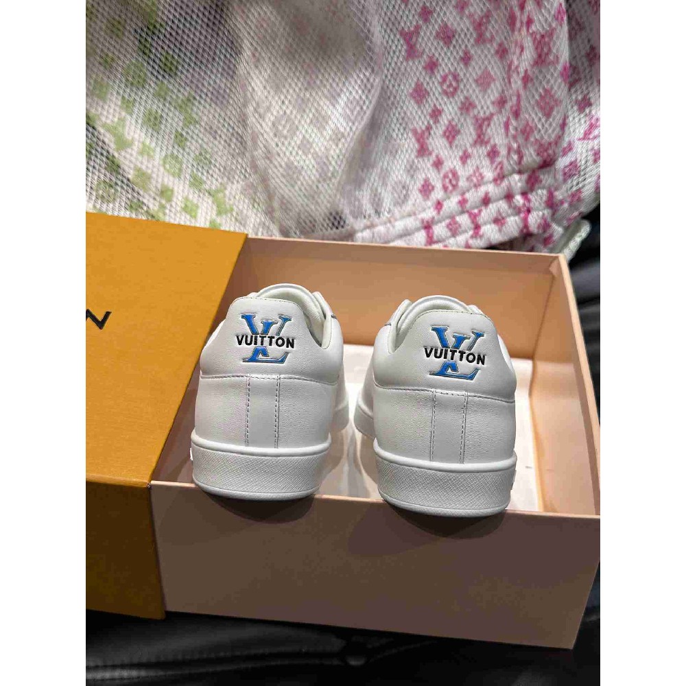 LV sneakers LU0477