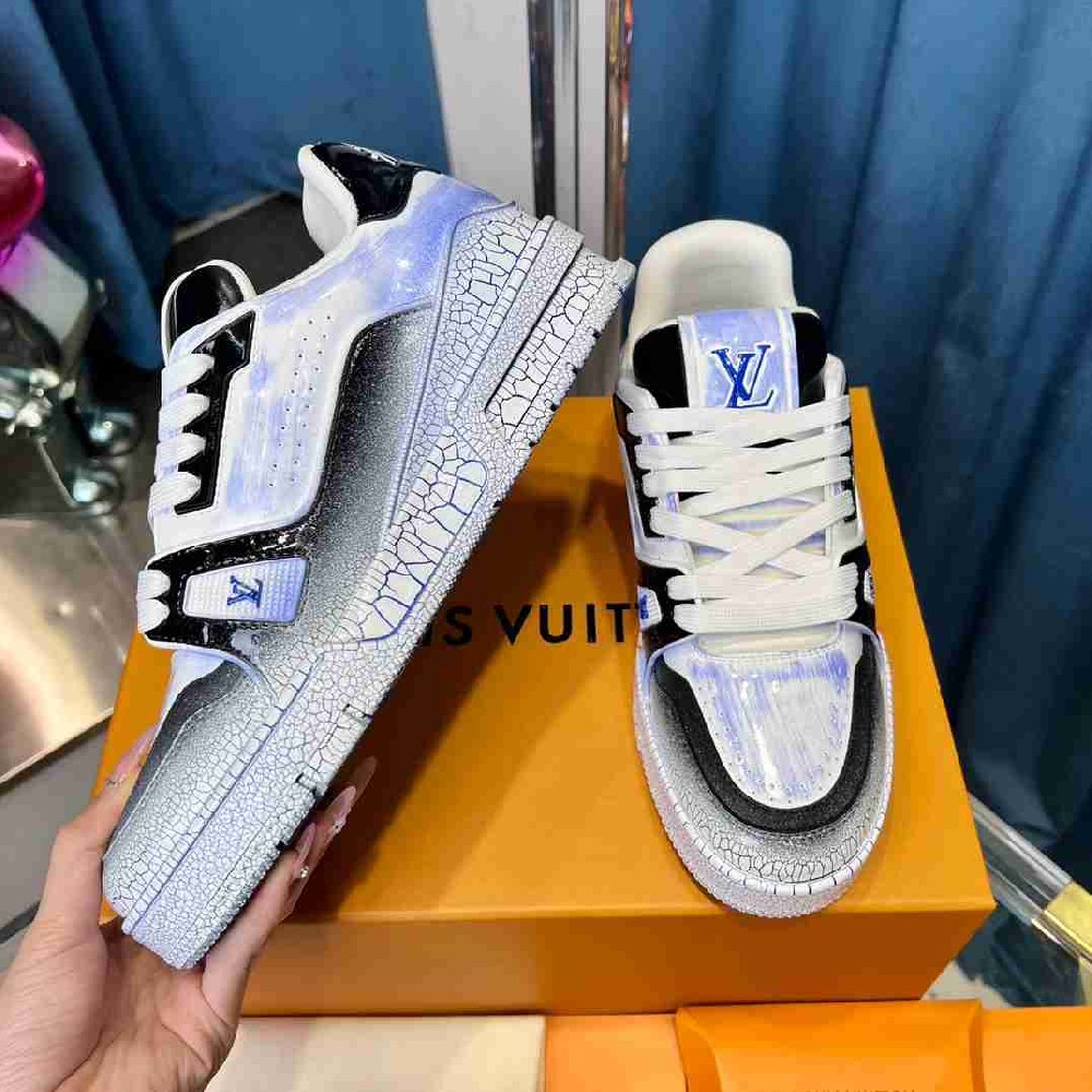 LV  sneakers LU0496