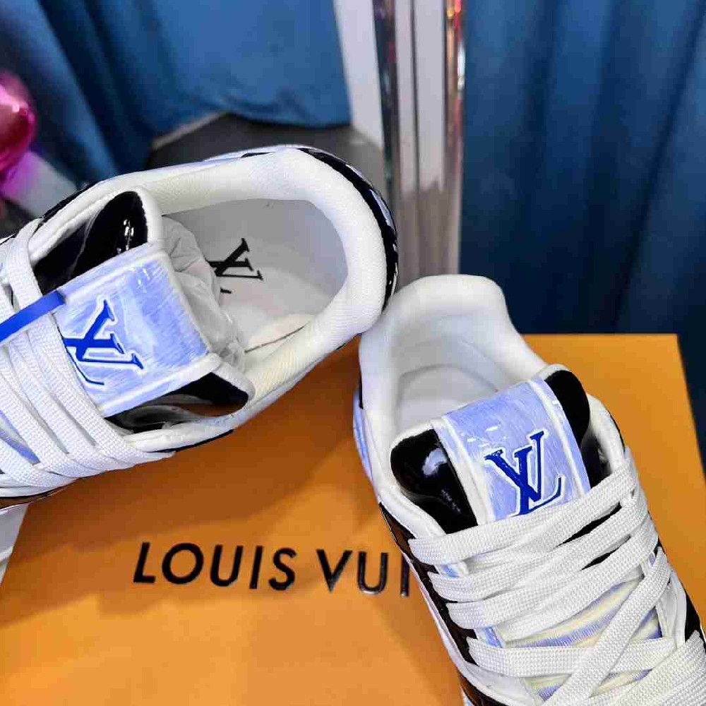 LV  sneakers LU0496
