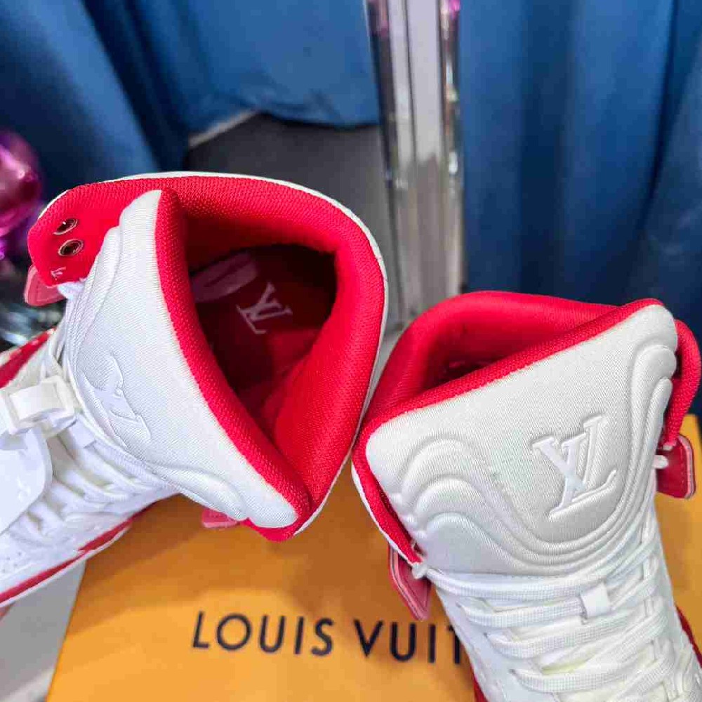 LV  sneakers LU0501
