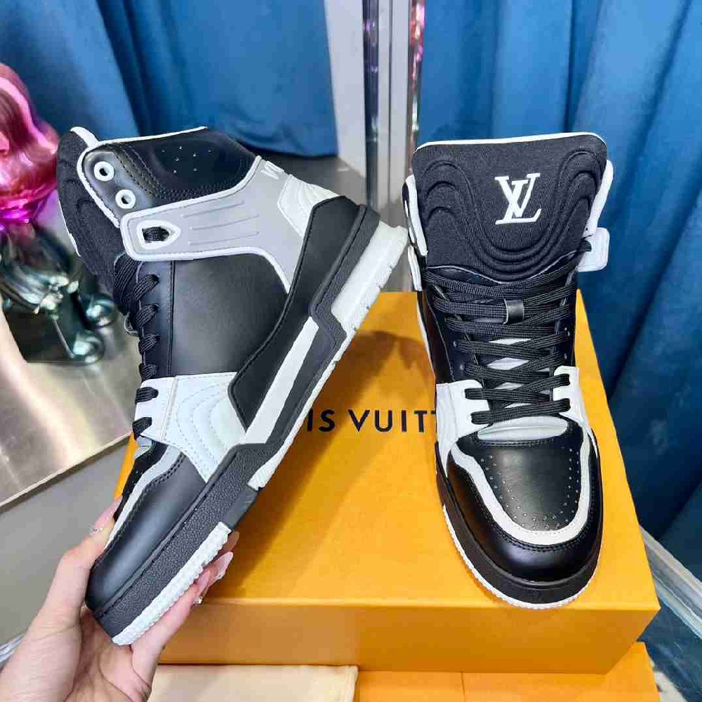LV  sneakers LU0502