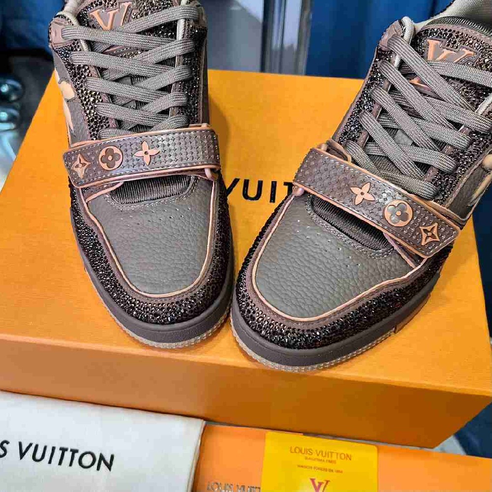 LV  sneakers LU0509
