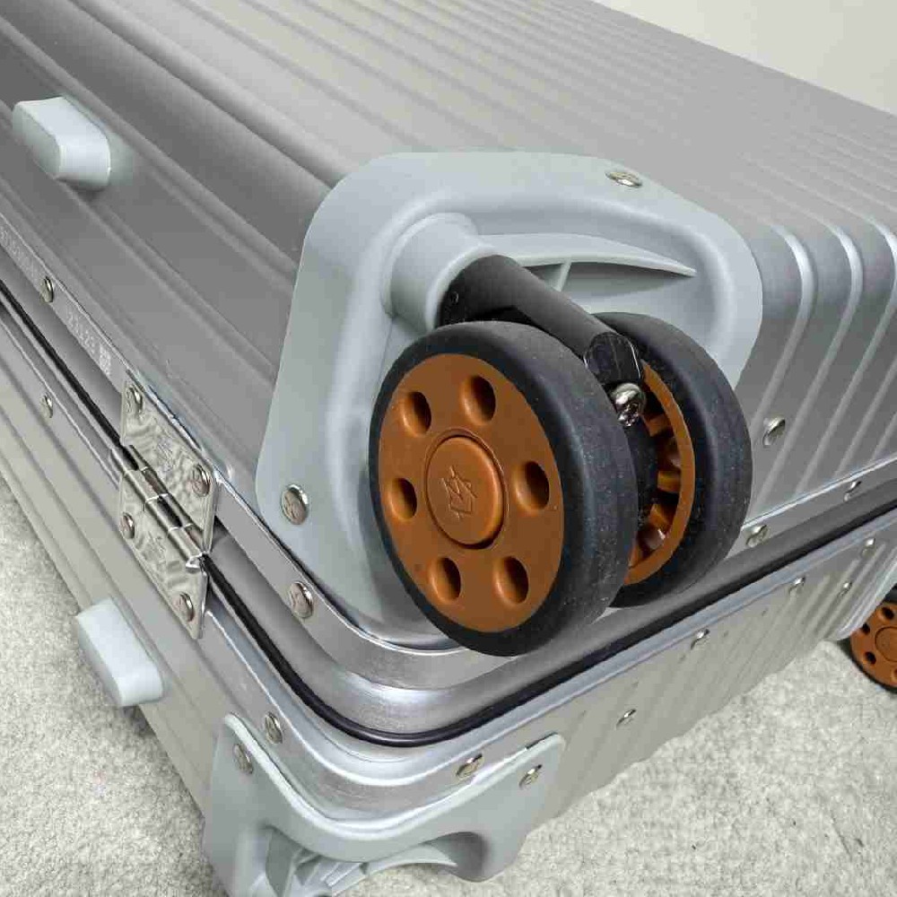 Rimowa  Suitcase LXX0051