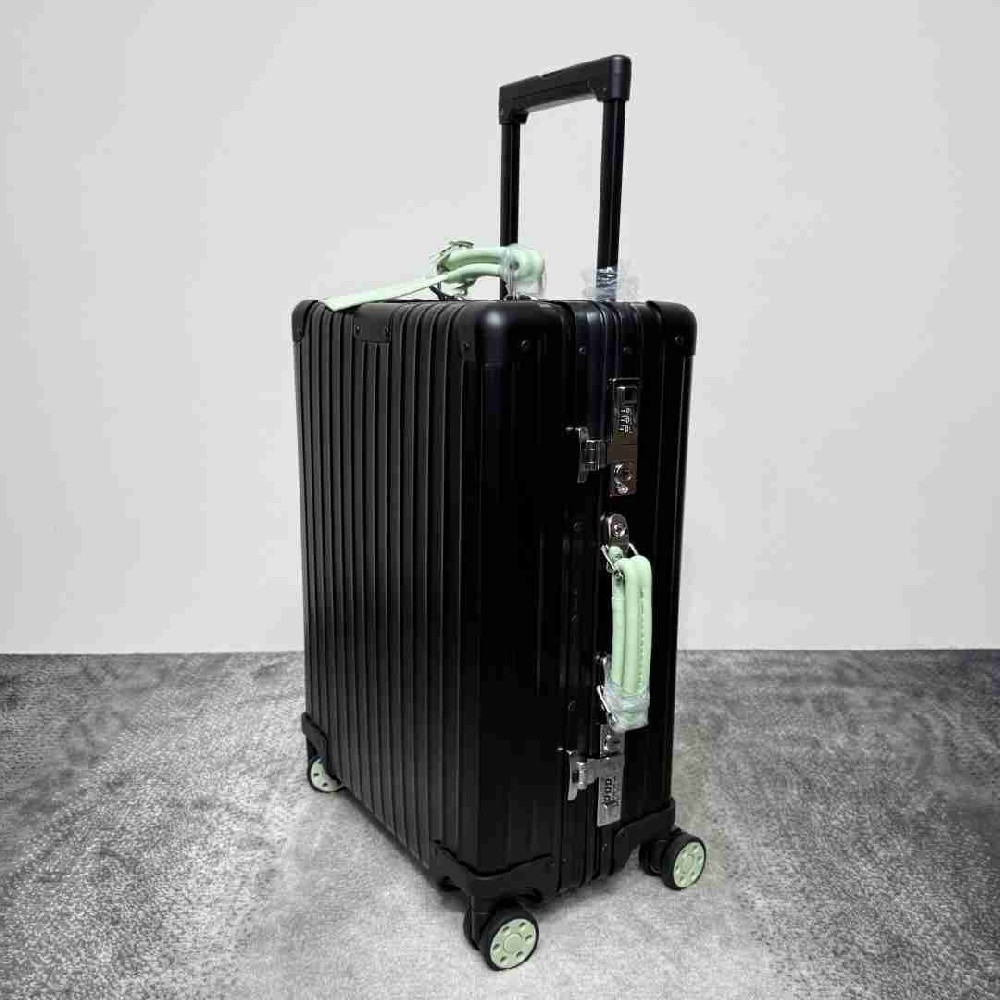 Rimowa  Suitcase LXX0052