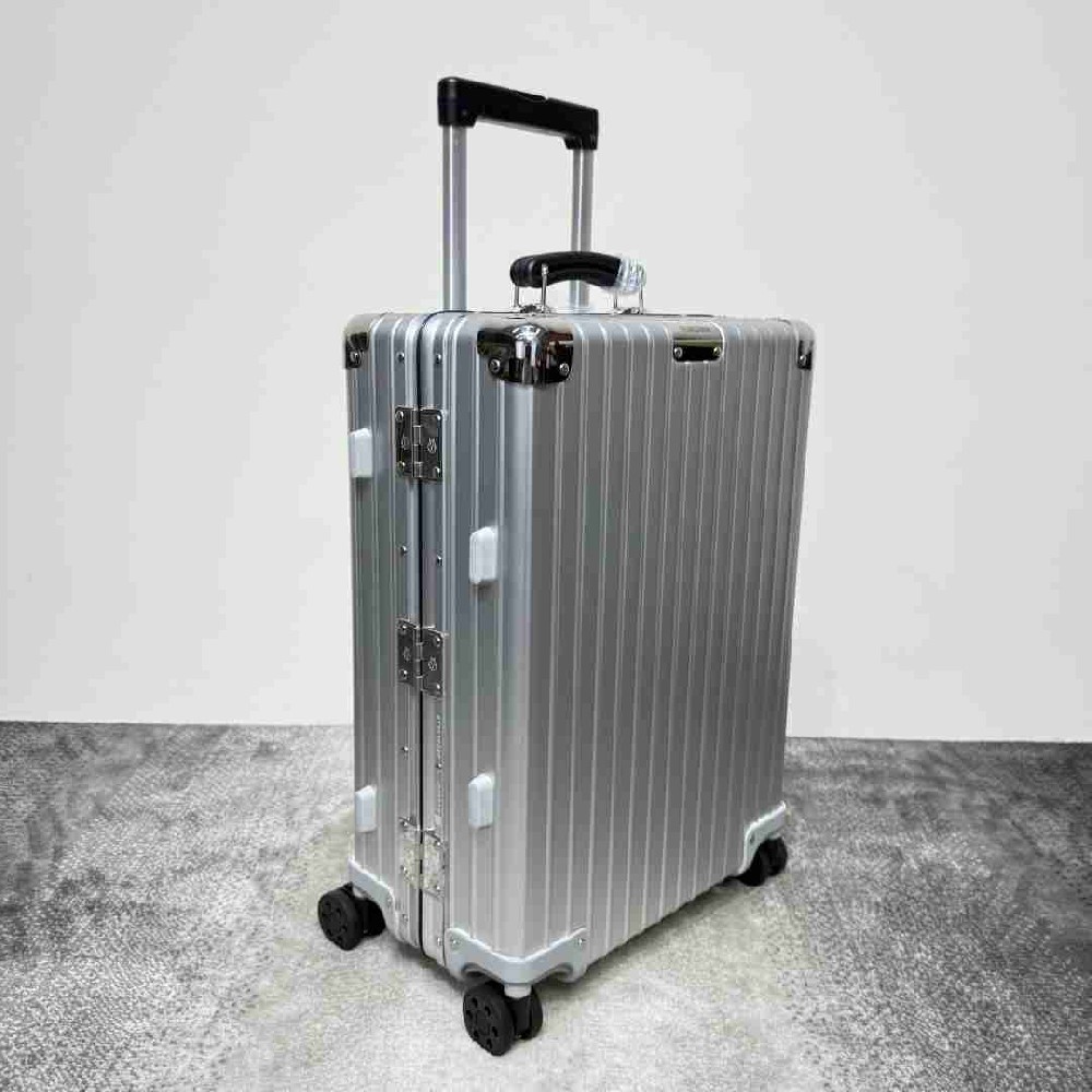 Rimowa  Suitcase LXX0054