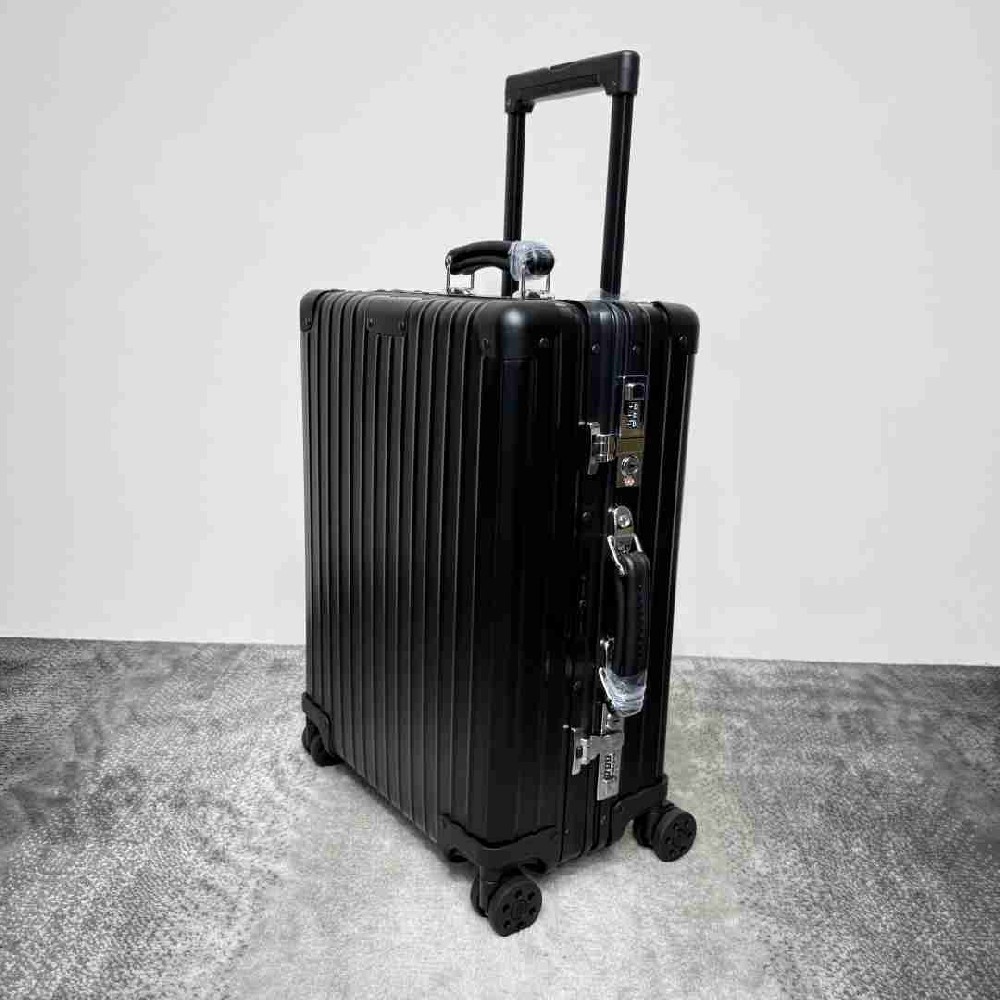 Rimowa  Suitcase LXX0055